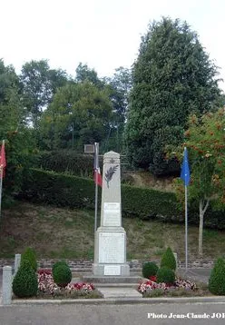 Monument aux morts de Saint-Jean-le-Thomas
