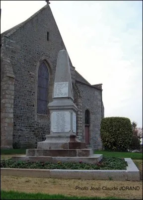 Monument aux morts de Saint-Quentin-sur-le-Homme