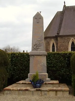 Monument aux morts de Saint-Symphorien-le-Valois