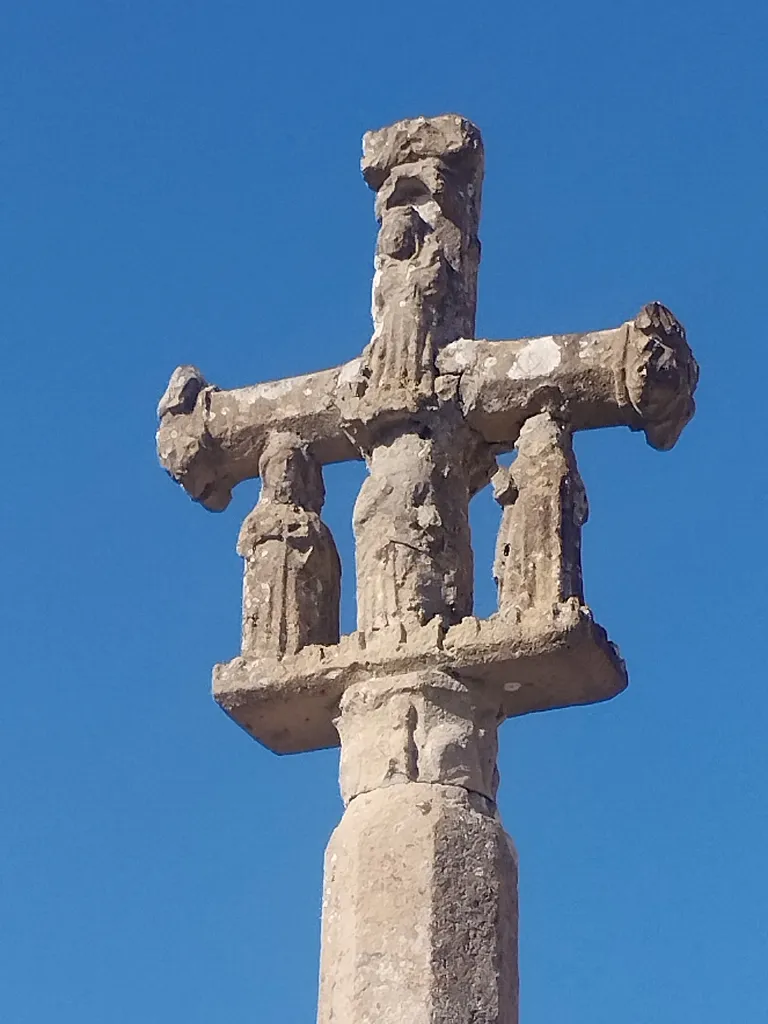 Croix du cimetière de Turqueville