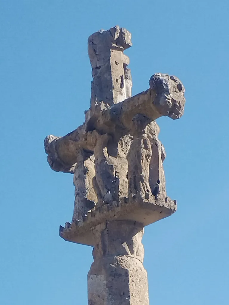 Croix du cimetière de Turqueville