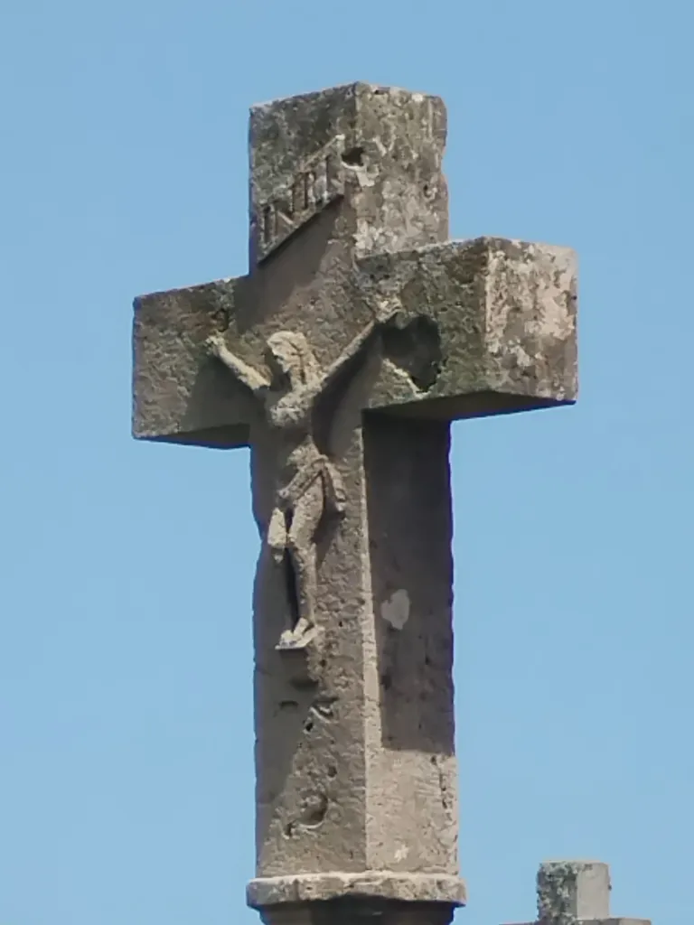 Croix du cimetière de Bretteville