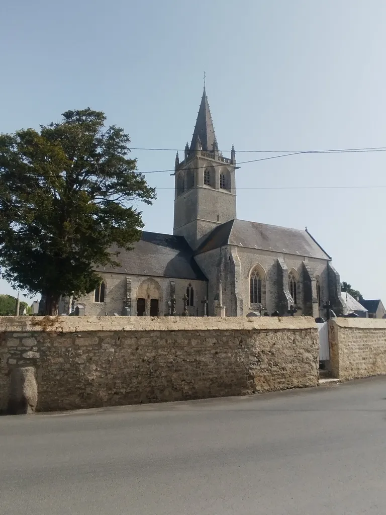 Église Saint-Côme-et-Saint-Damien à Saint-Côme-du-Mont