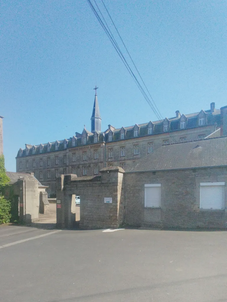 Couvent des Sœurs de Notre-Dame à Saint-Pierre-Église