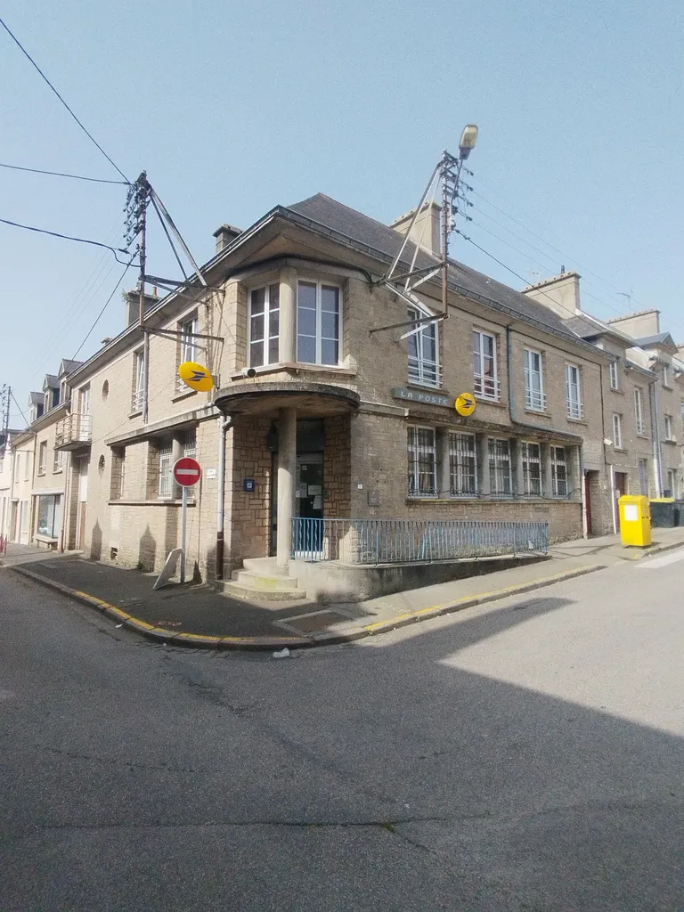 Bureau de poste de Montebourg
