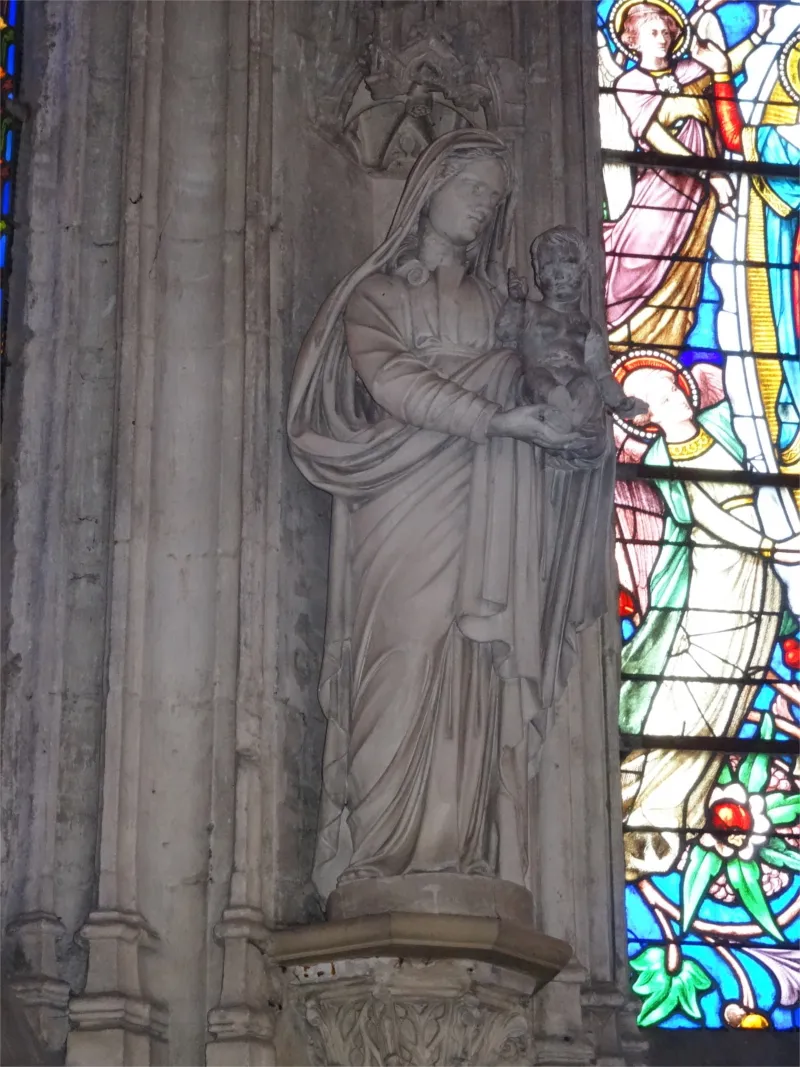 Statue : La Vierge