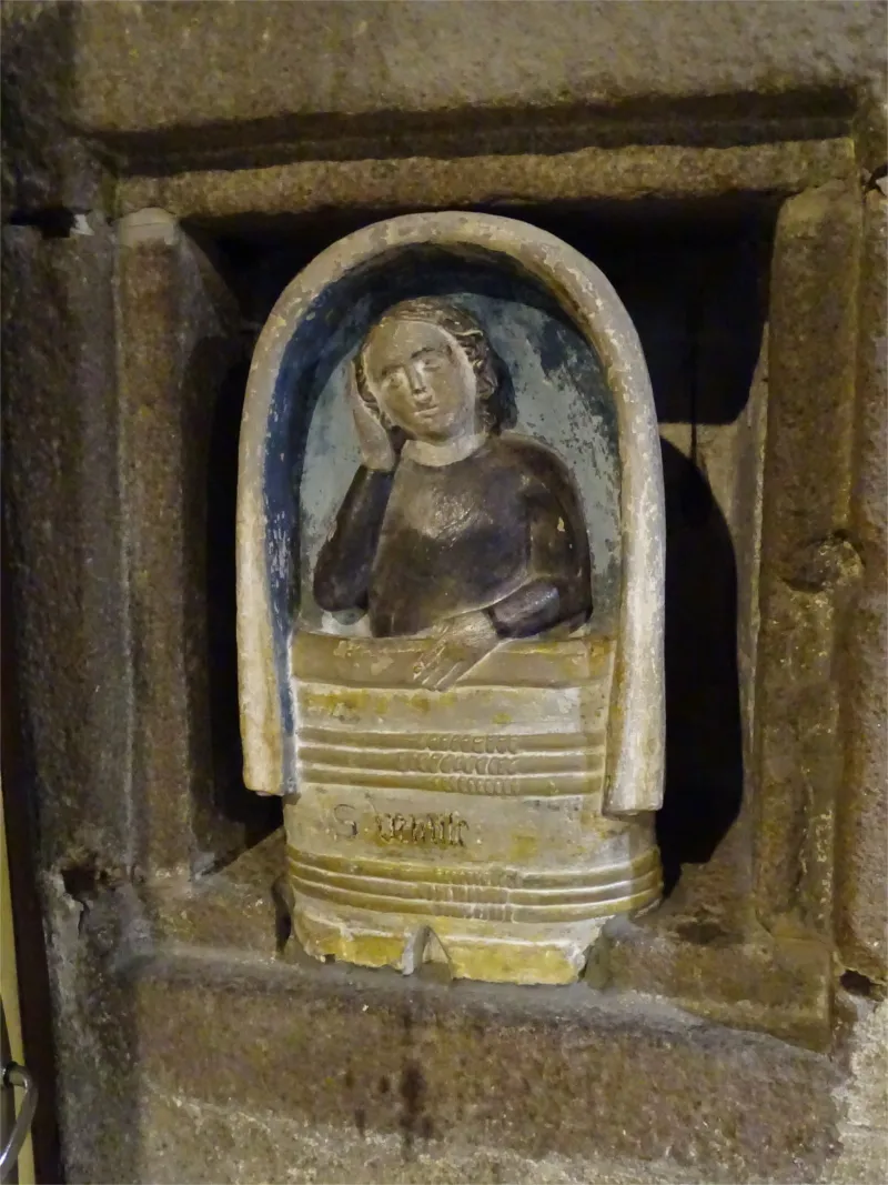 Statue : Sainte-Venice dans l'Église Notre-Dame de Villedieu-les-Poêles