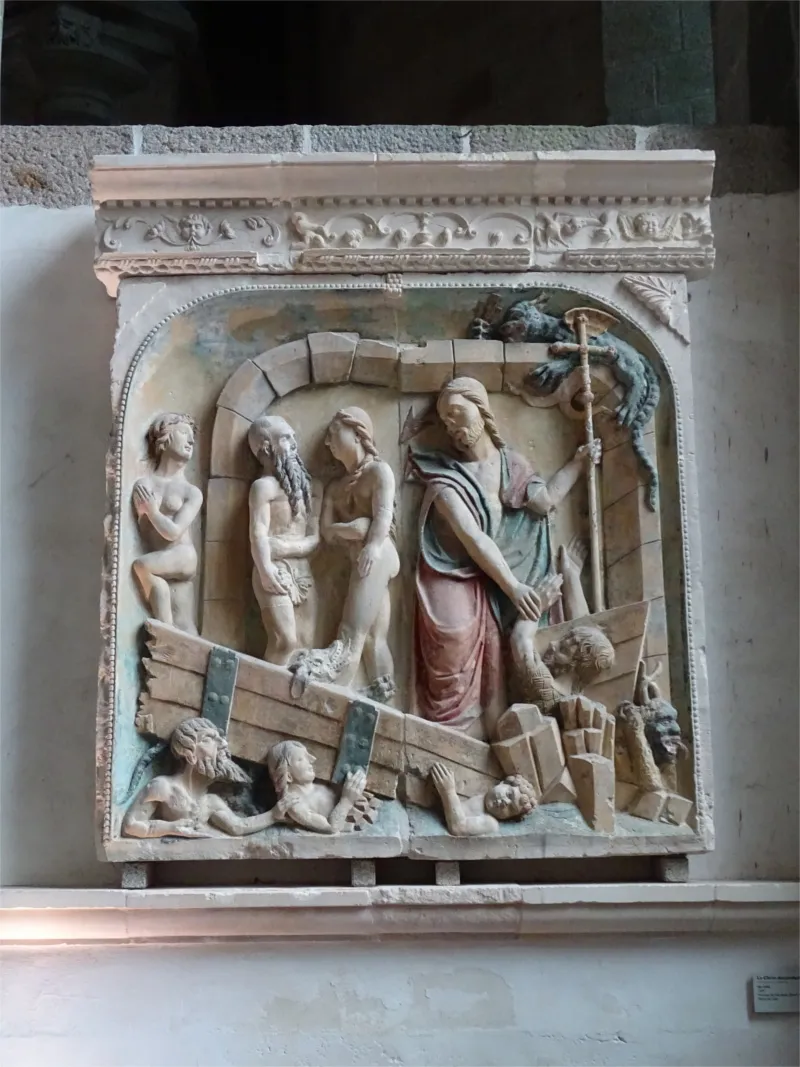 3 bas-reliefs dans l'Abbaye du Mont-Saint-Michel