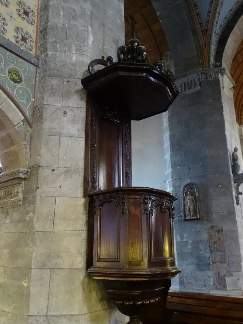 Chaire à prêcher dans l'Église Saint-Nicolas de Barfleur