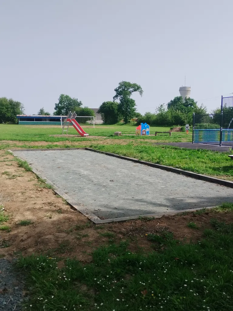 Terrain de pétanque de Saint-Côme-du-Mont