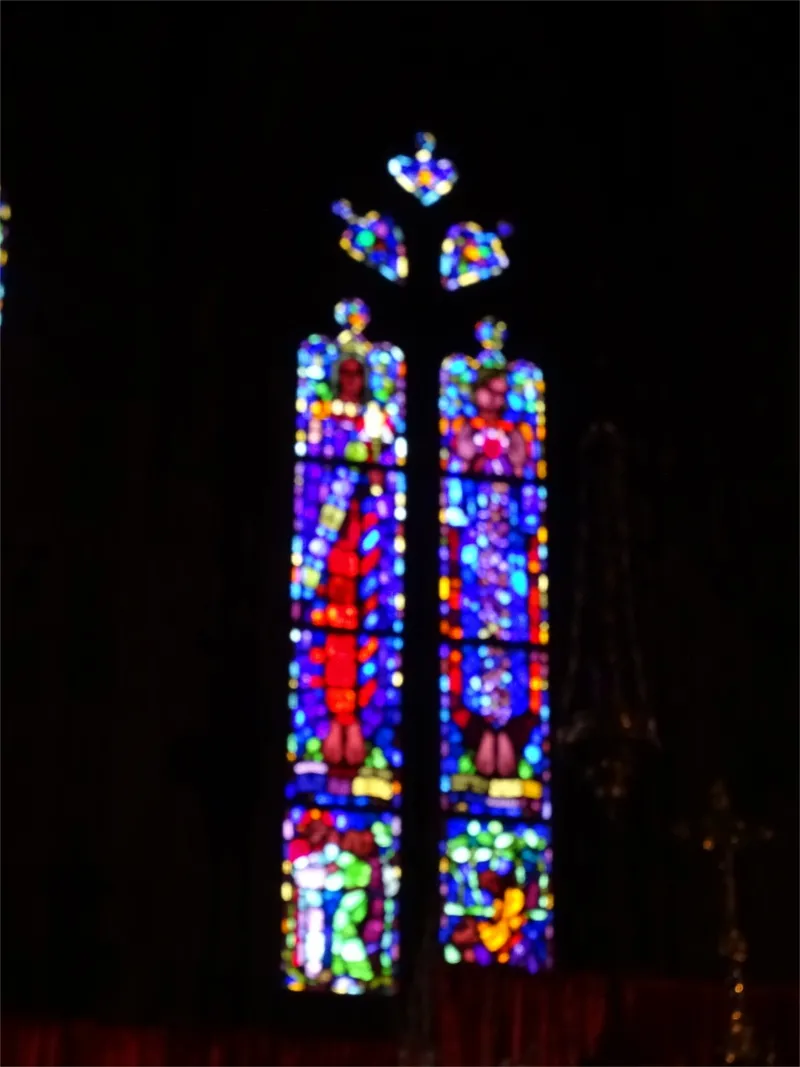 Vitrail Baie F dans l'Église Notre-Dame de Villedieu-les-Poêles