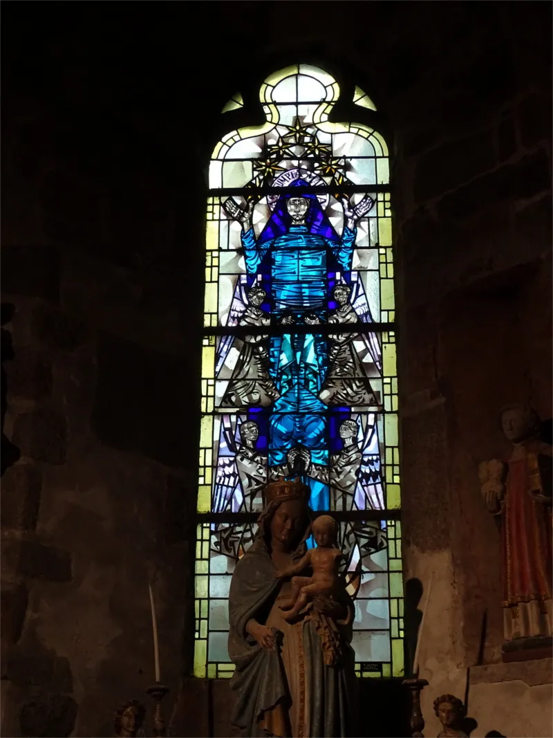 Vitrail Baie C dans l'Église Saint-Pierre du Mont-Saint-Michel