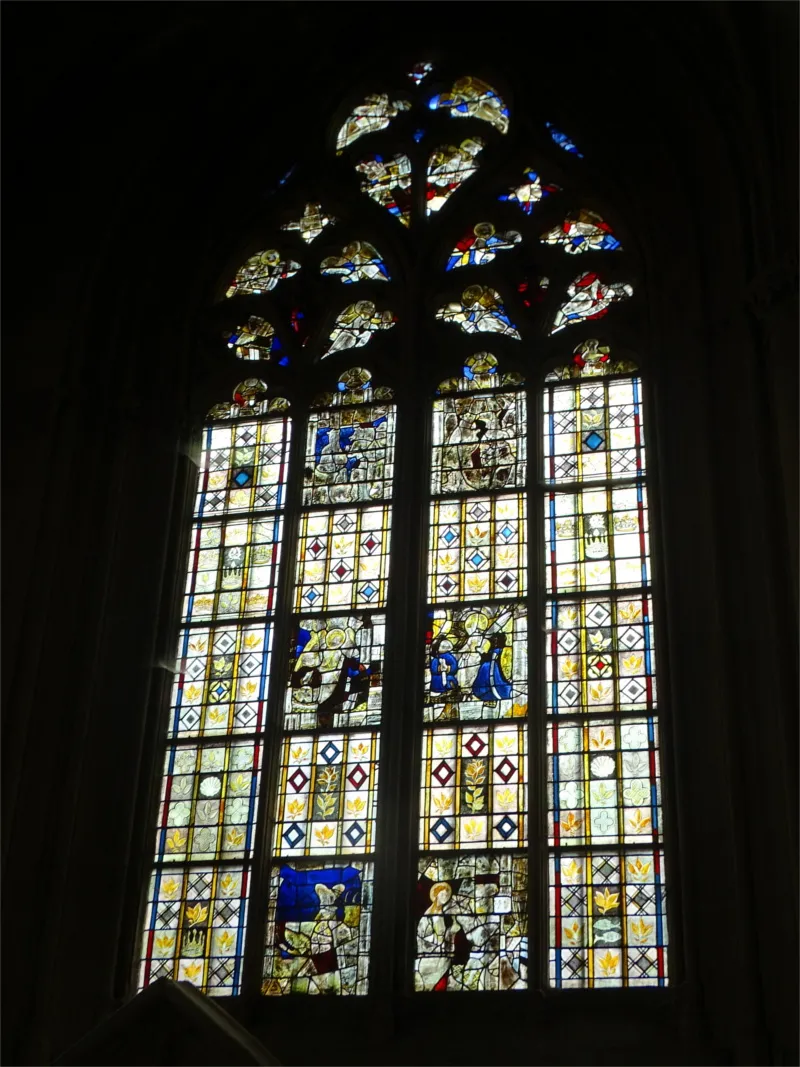 Vitrail Baie 18 : Saints dans l'Église Notre-Dame de Saint-Lô