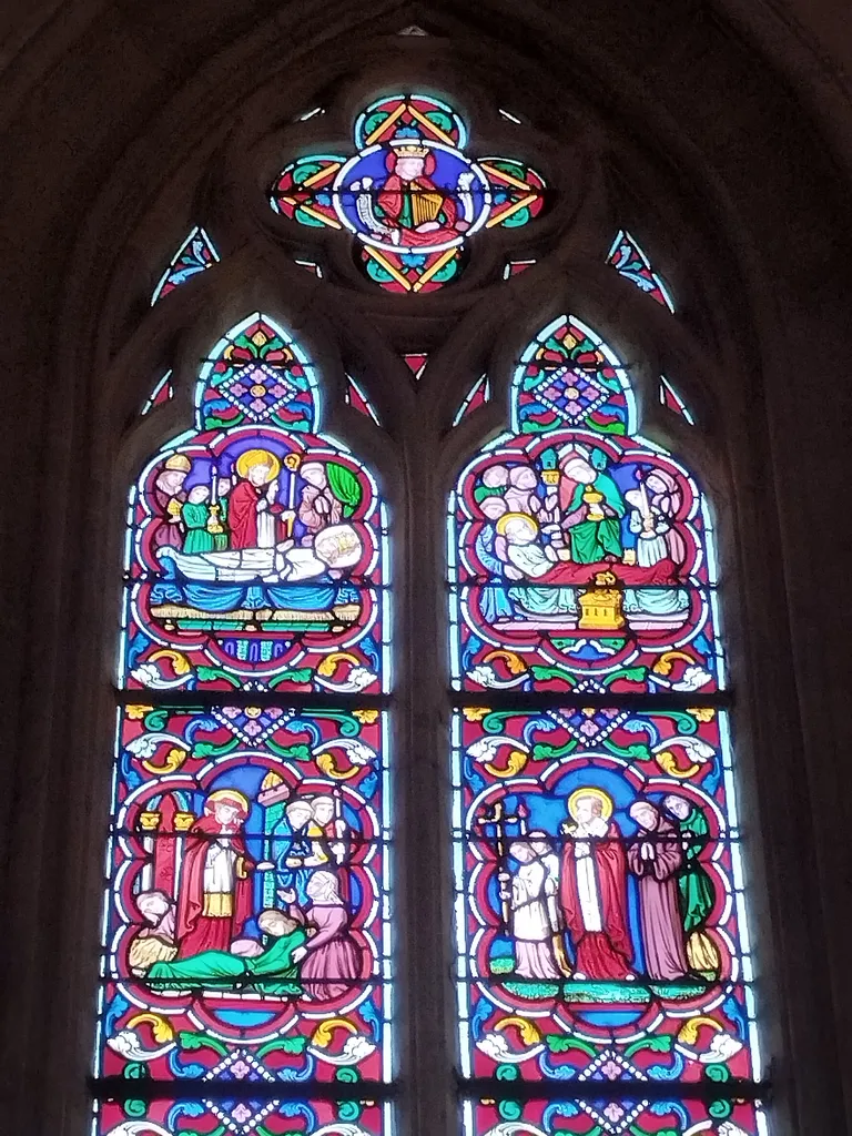 Vitrail 10 : Saint-Lô dans la Chapelle de la Bucaille à Cherbourg