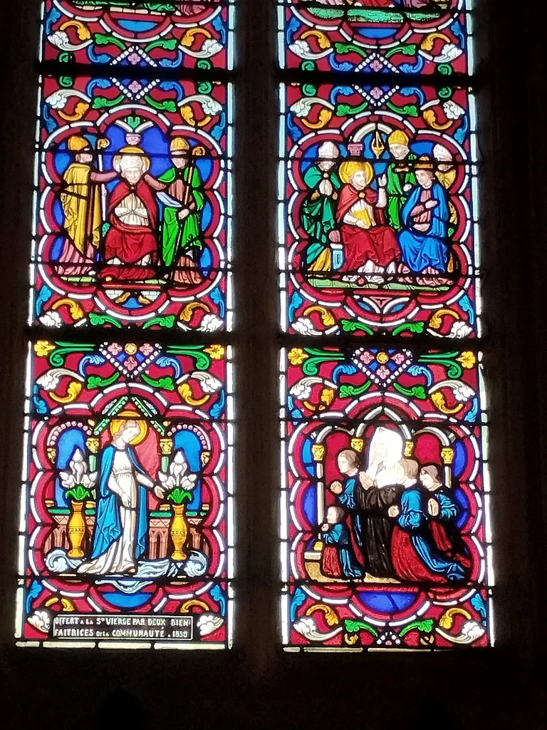 Vitrail 10 : Saint-Lô dans la Chapelle de la Bucaille à Cherbourg