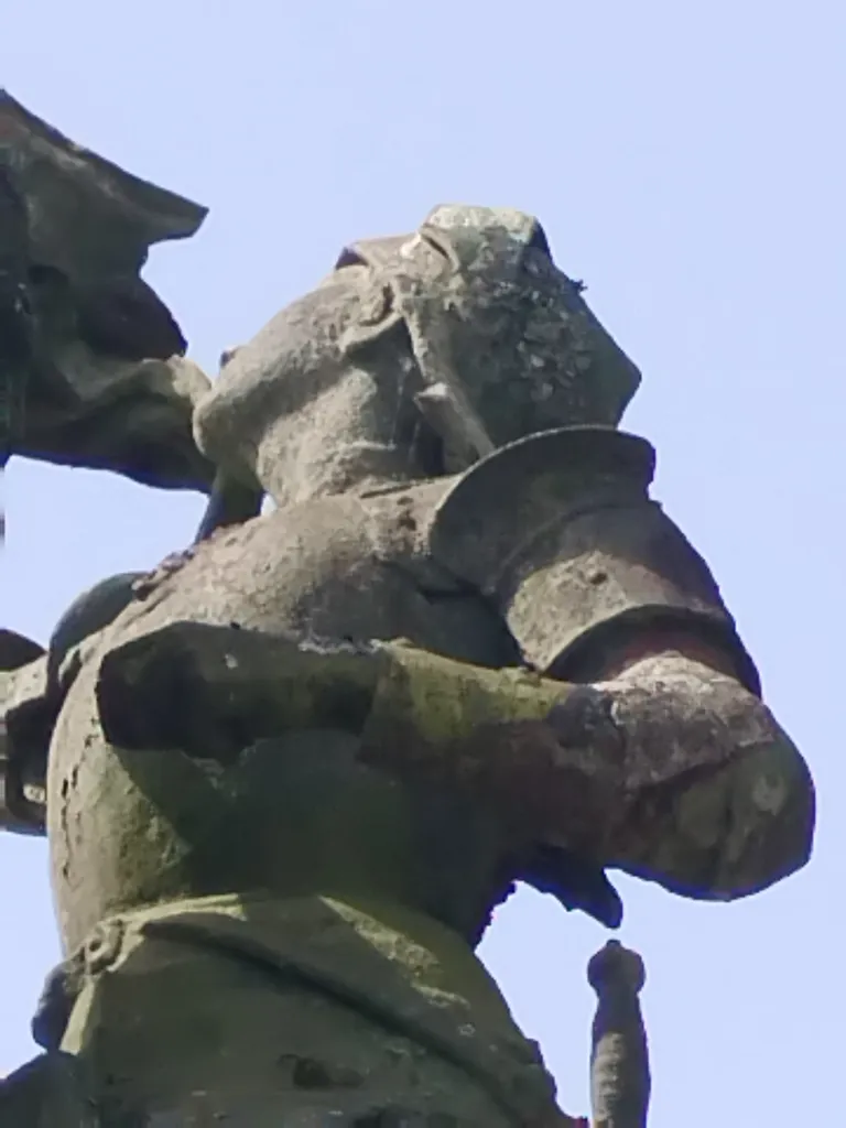 Statue de Jeanne d'Arc à Montebourg