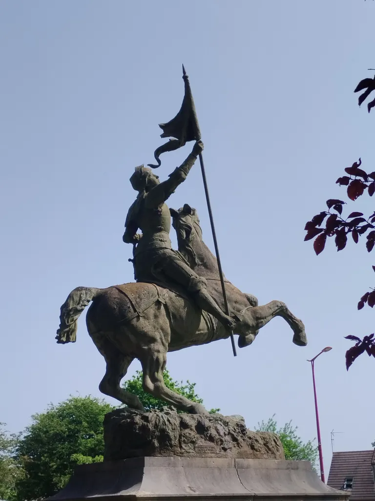 Statue de Jeanne d'Arc à Montebourg
